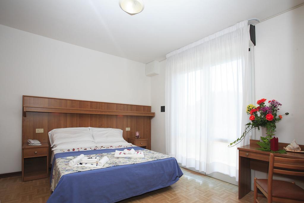 Hotel Aspe Bibione Exterior photo